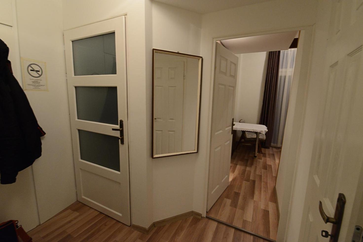 Centrum Apartman Pecs Luaran gambar