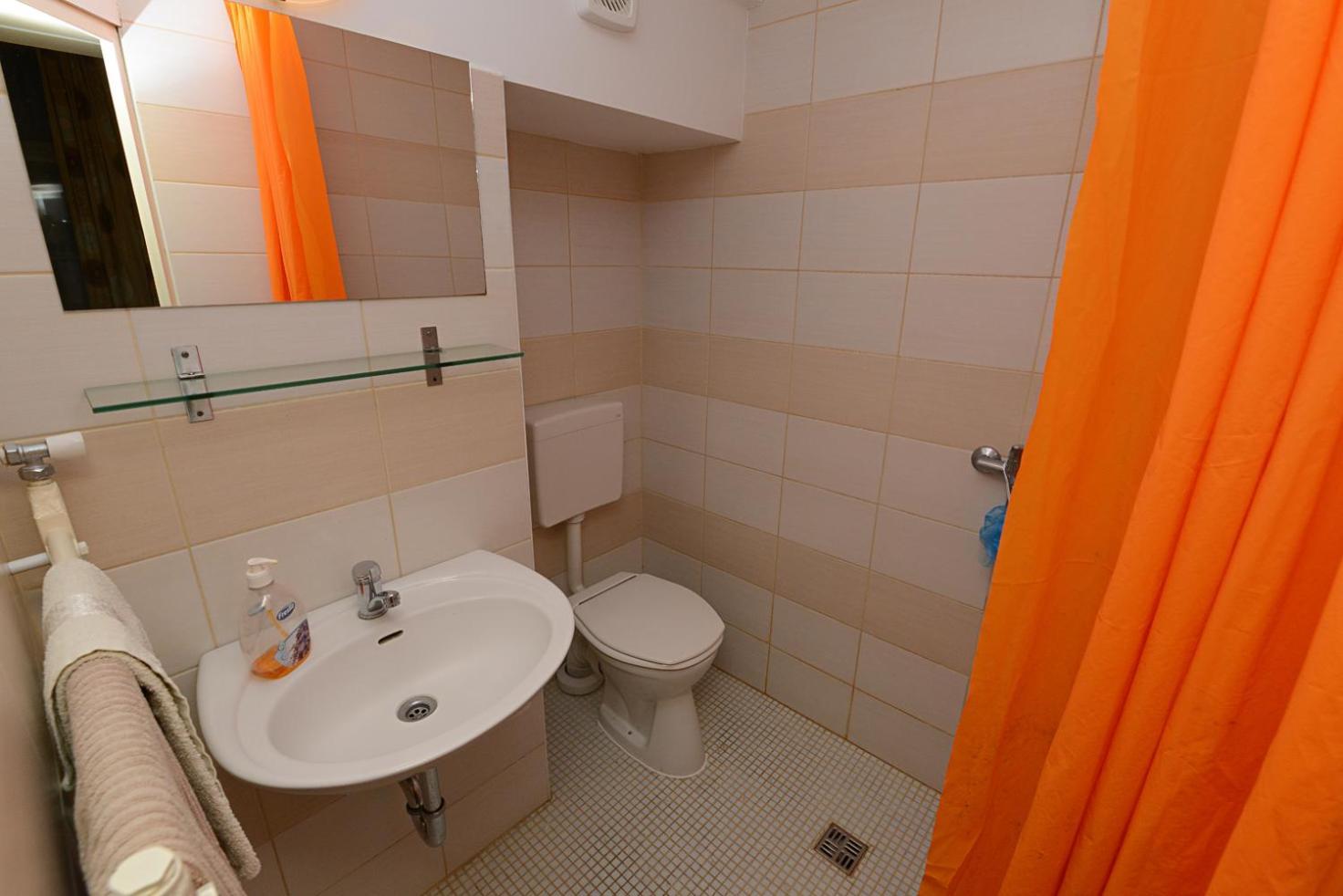 Centrum Apartman Pecs Luaran gambar