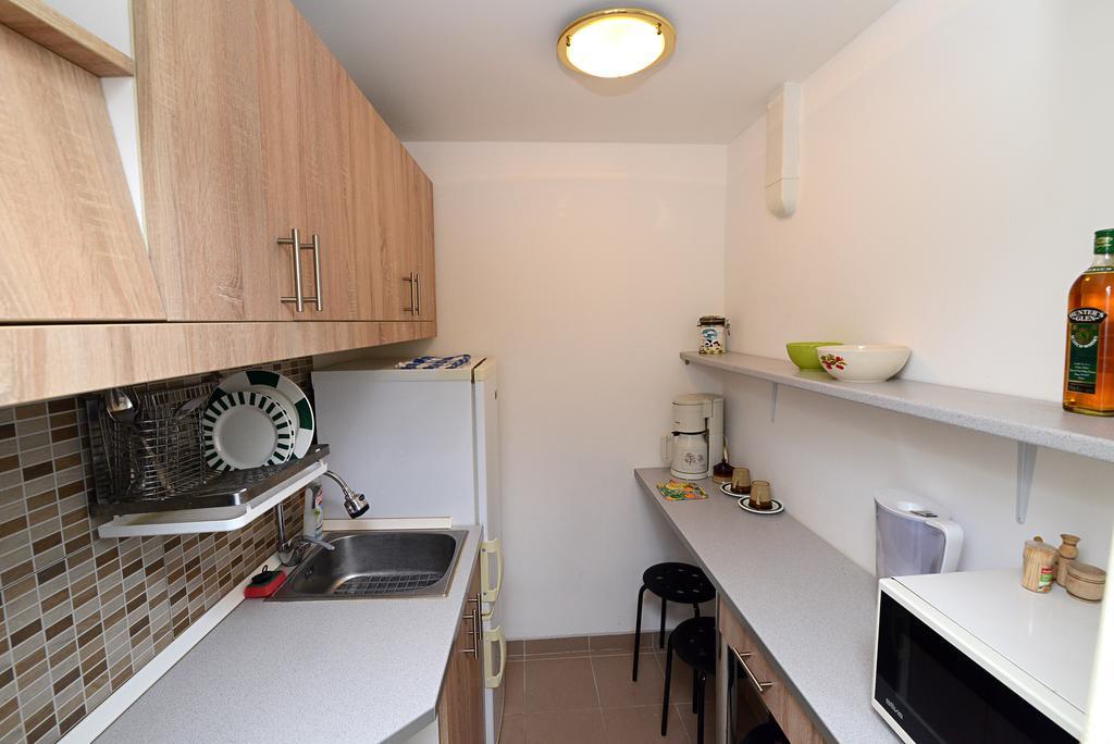 Centrum Apartman Pecs Luaran gambar
