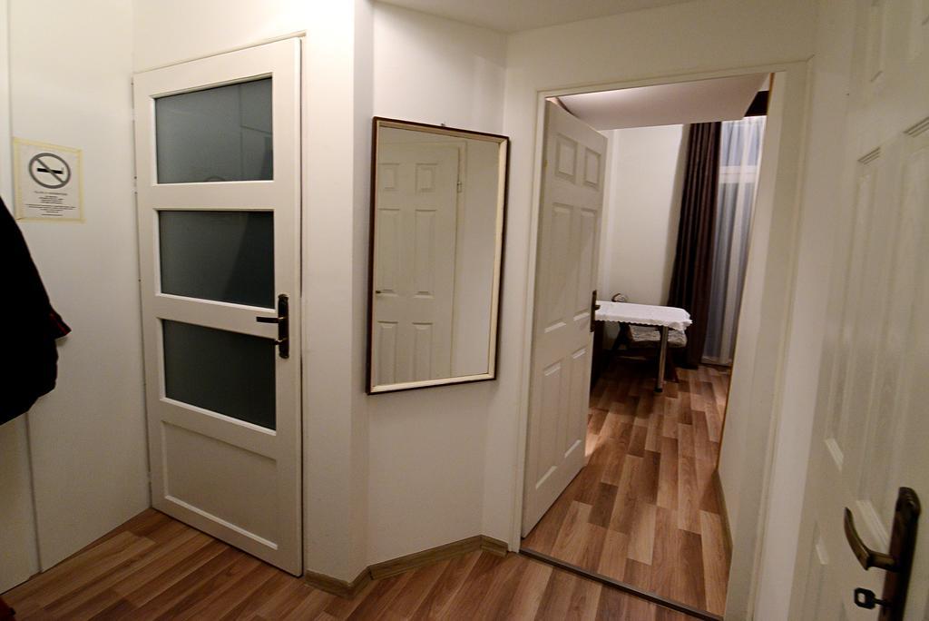 Centrum Apartman Pecs Luaran gambar