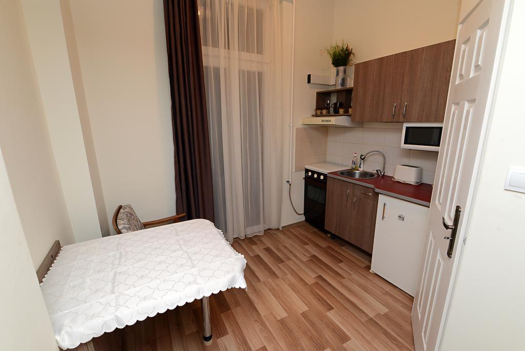 Centrum Apartman Pecs Luaran gambar